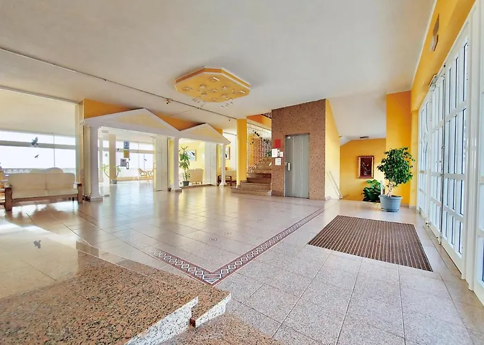 Ikarus Puerto de la Cruz (Tenerife)